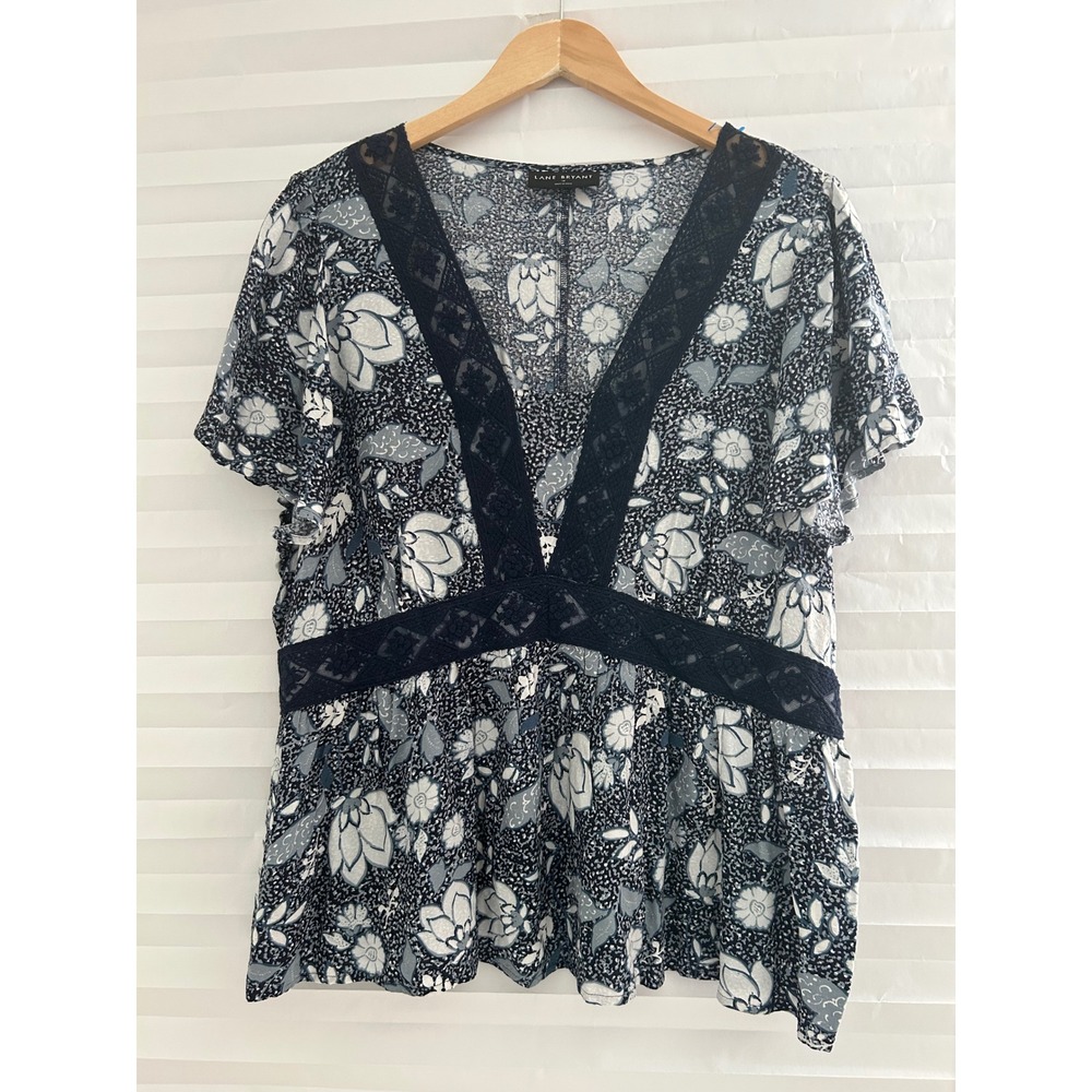 Lane Bryant Navy Blue Floral Lace Trim V-Neck Peplum Boho Blouse Plus Size 18
